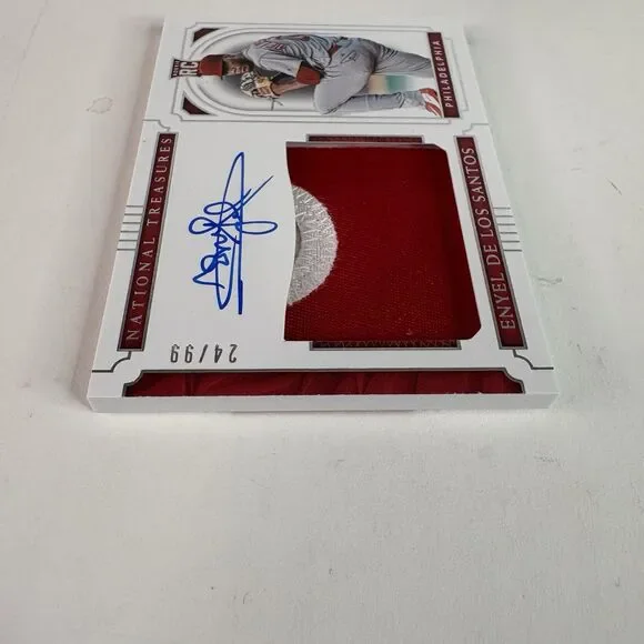 2019 National Treasures Material 24/99 Enyel de los Santos #23 Rookie Auto RC - Picture 3 of 4